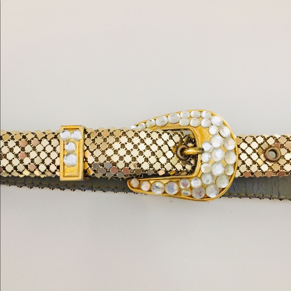 90’s Glamour Extra Long Gold Mesh Belt - Picture 2 of 8